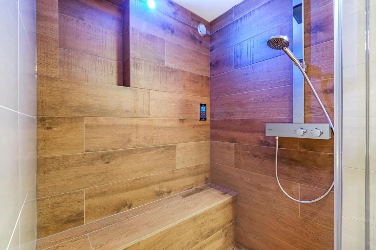 170M2 Appartment With Jacuzzi & Steam Bath In Center Of 암스테르담 외부 사진